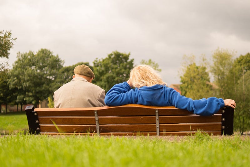 Elderly-Couple-on-Bench-800px