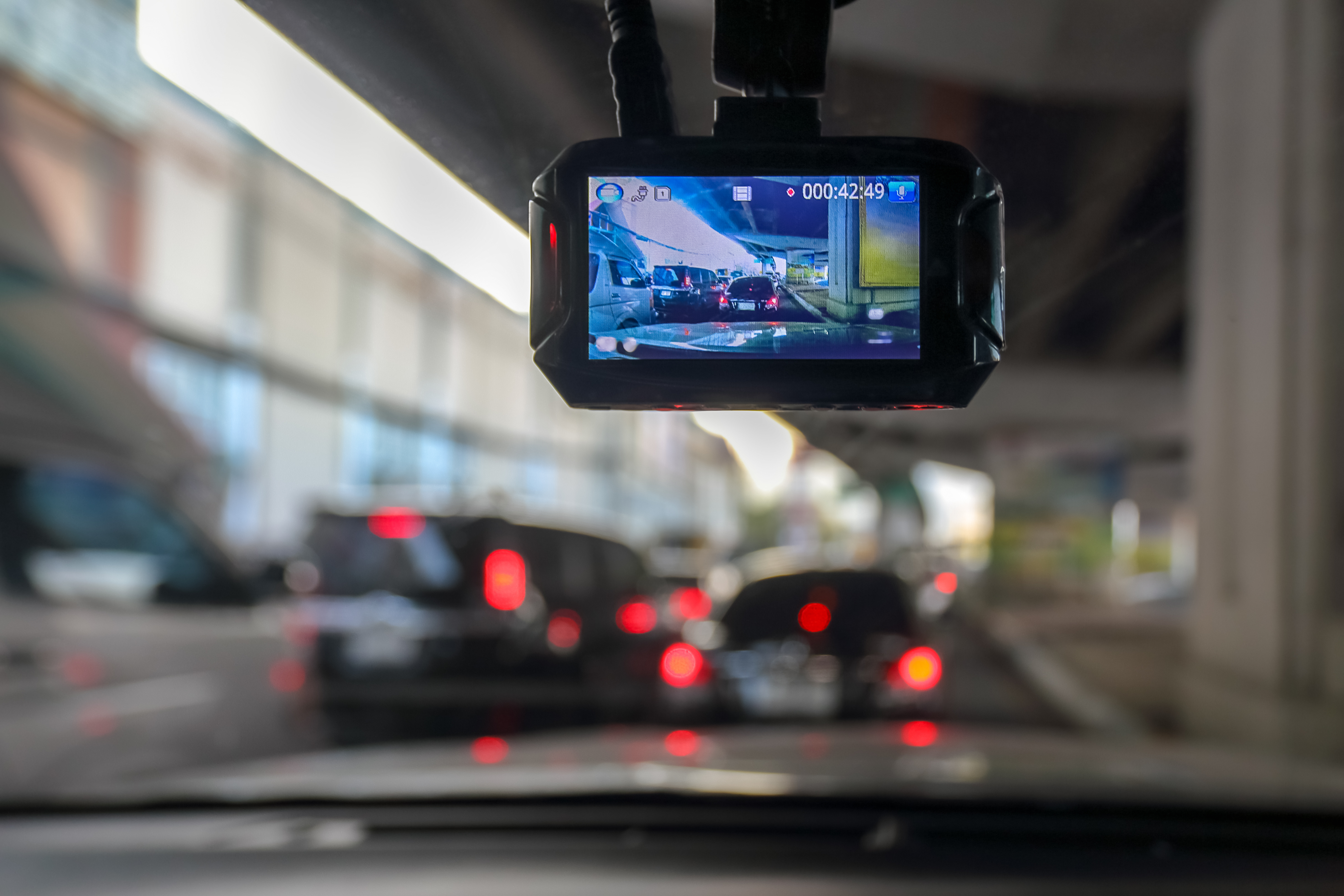 Why You Need to Invest in a Dash Camera for Your Vehicle